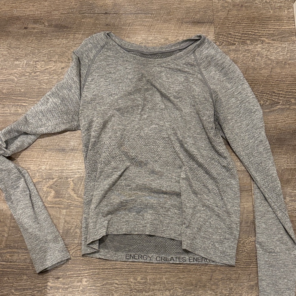 lululemon athletica Gray Long Sleeve Crop Top